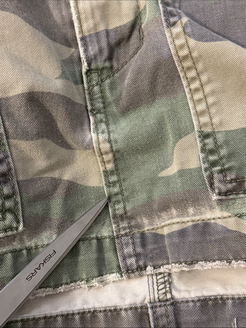 Abercrombie & Fitch Size 4 Y2K Camo Print Mini Skirt Army Brat Sexy 100% Cotton - Picture 8 of 16